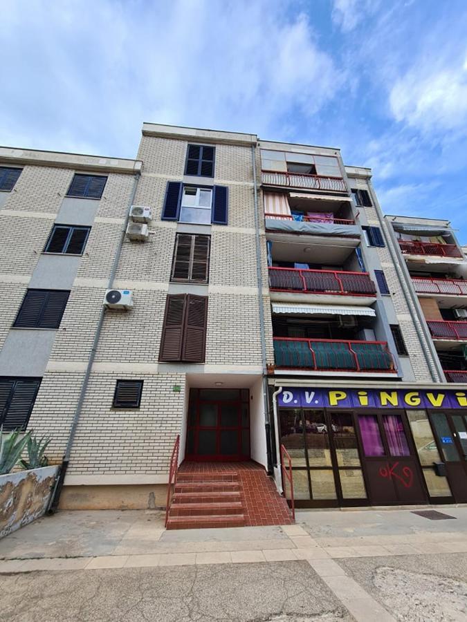 Valkane Beach Studio Apartment Pula Bagian luar foto