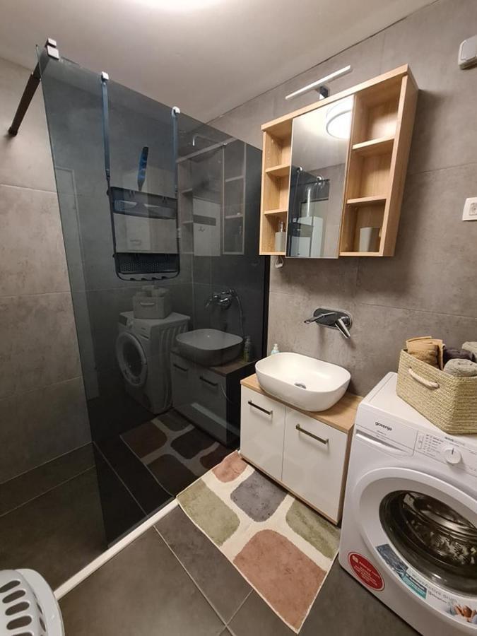 Valkane Beach Studio Apartment Pula Bagian luar foto